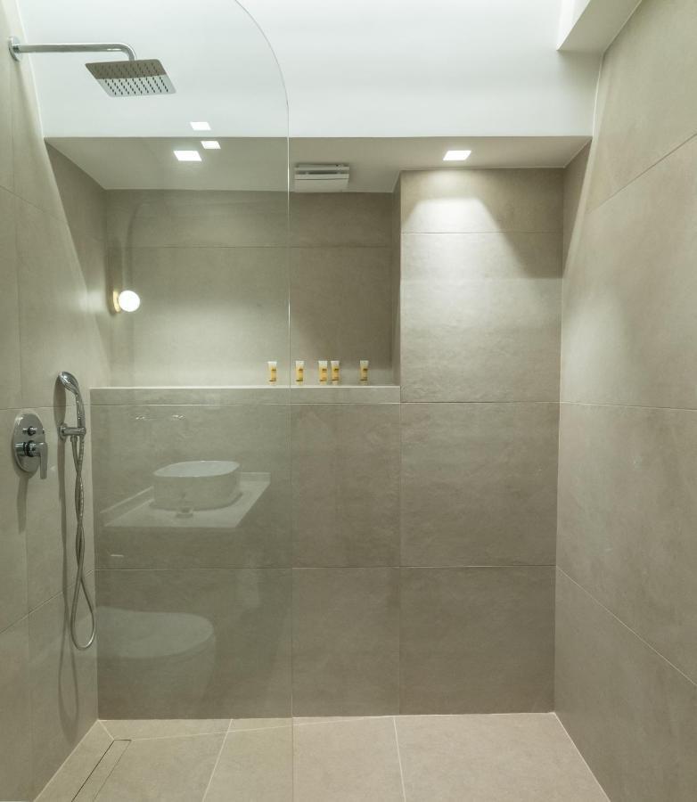 Imeros City Centre Apartment - Luxurious & Spacious! Heraklion  Bagian luar foto
